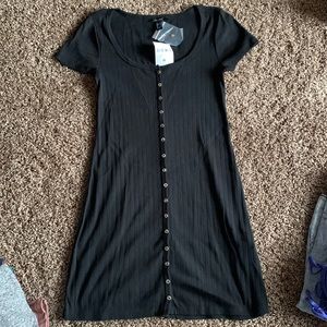 Forever 21 NWT black button down dress size medium